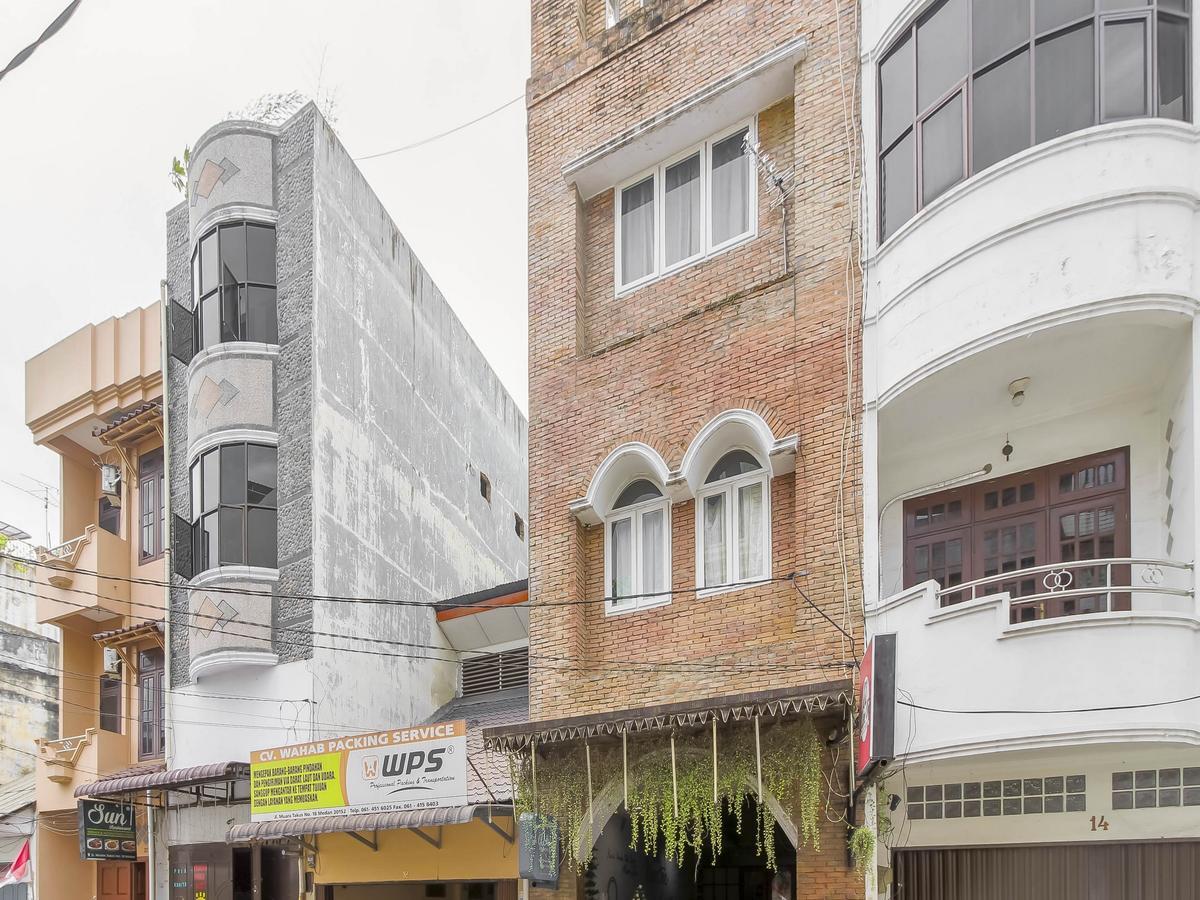 Wisma tamu Reddoorz Near Sun Plaza